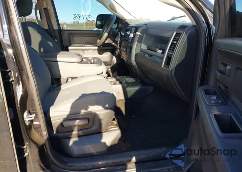 2014 Ram 2500 Tradesman из США, поврежденный, VIN 3C6UR5CL4EG187103